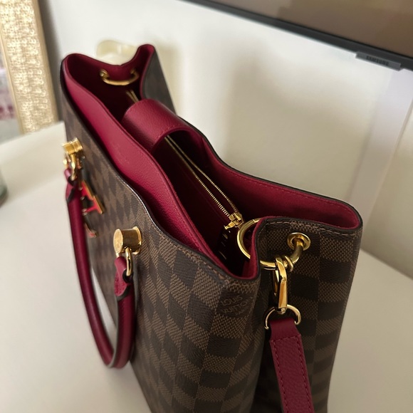 Authentic Louis Vuitton Rivers Handbag - Picture 4 of 8